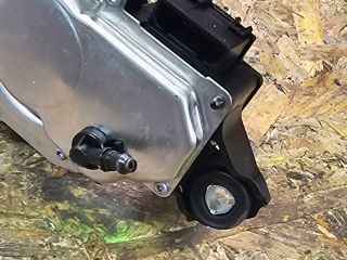 bontott VW CADDY Bal hátsó Ablaktörlő Motor