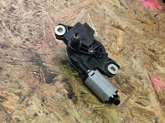 bontott VW CADDY Bal hátsó Ablaktörlő Motor