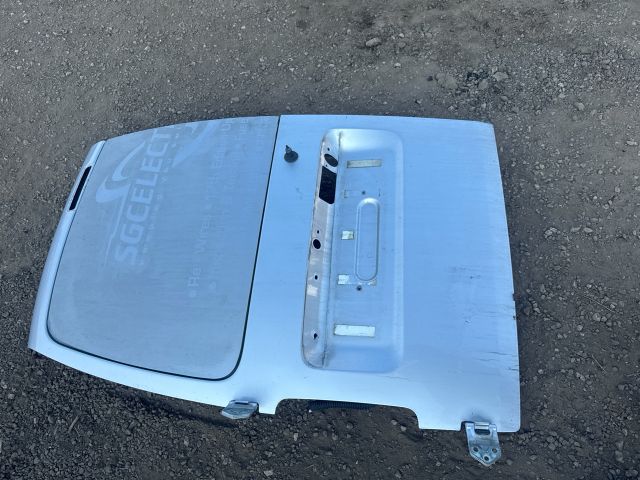 bontott VW CADDY Bal hátsó Ajtó (Üres lemez)