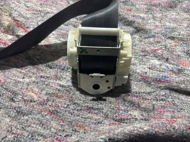 bontott VW CADDY Bal hátsó Biztonsági Öv