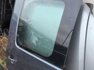 bontott VW CADDY Bal hátsó Fixüveg (Ajtóban)