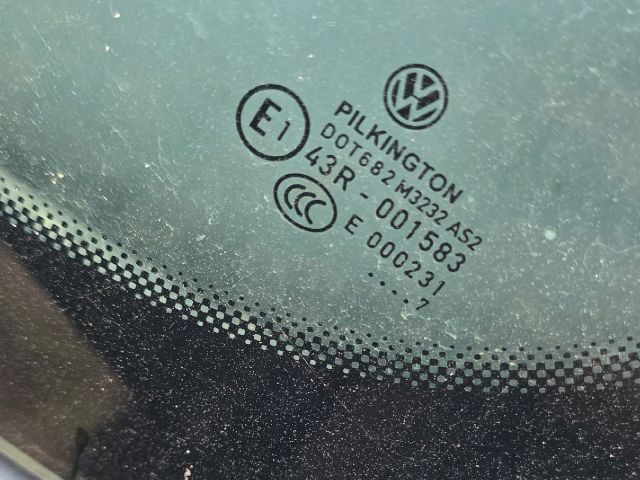 bontott VW CADDY Bal hátsó Fixüveg (Ajtóban)