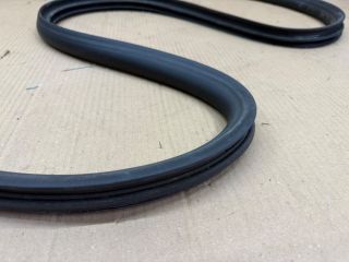 bontott VW CADDY Bal hátsó Gumikéder