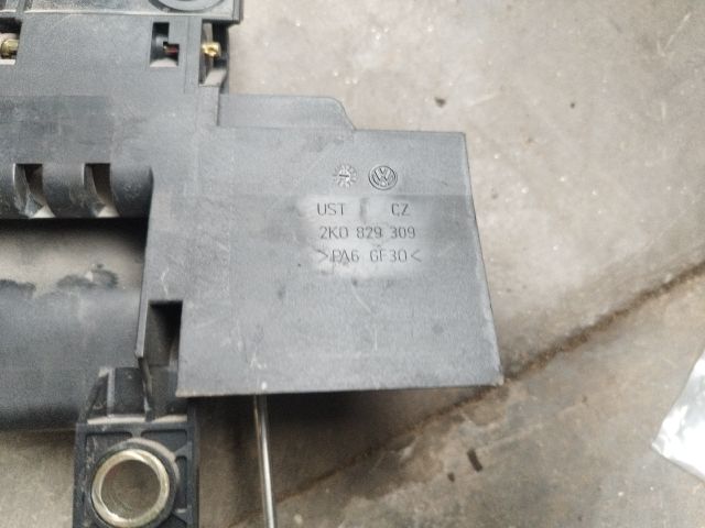 bontott VW CADDY Bal hátsó Külső Kilincs