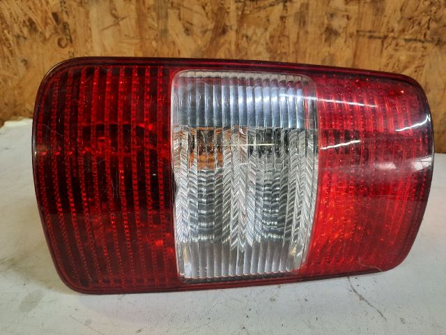bontott VW CADDY Bal Hátsó Lámpa
