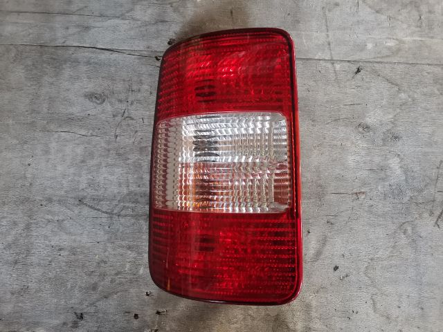 bontott VW CADDY Bal Hátsó Lámpa