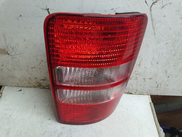 bontott VW CADDY Bal Hátsó Lámpa