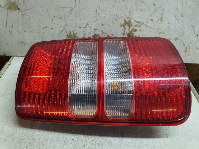bontott VW CADDY Bal Hátsó Lámpa