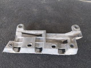 bontott VW CADDY Bal hátsó Oldal Lökhárító Tartó (Műanyag)