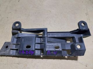 bontott VW CADDY Bal hátsó Oldal Lökhárító Tartó (Műanyag)