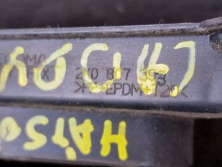 bontott VW CADDY Bal hátsó Oldal Lökhárító Tartó (Műanyag)