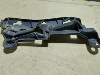 bontott VW CADDY Bal hátsó Oldal Lökhárító Tartó (Műanyag)