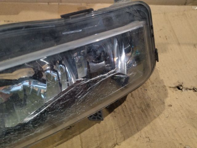 bontott VW CADDY Bal Ködfényszóró