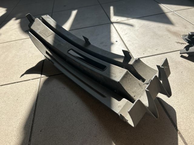 bontott VW CADDY Bal Ködlámpa Rács