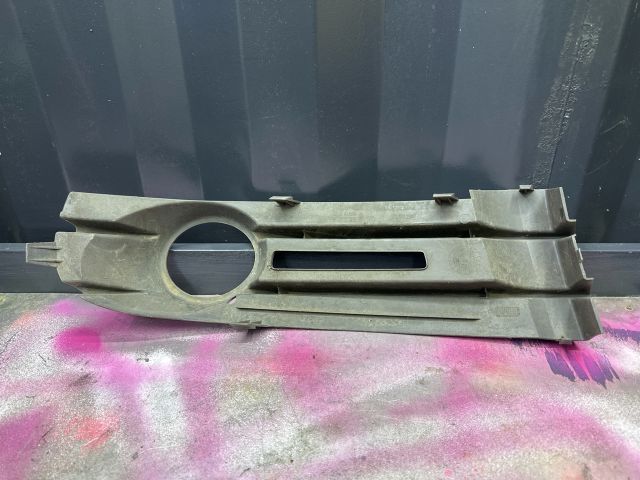 bontott VW CADDY Bal Ködlámpa Rács