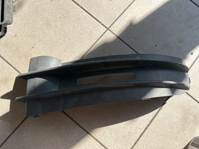 bontott VW CADDY Bal Ködlámpa Rács