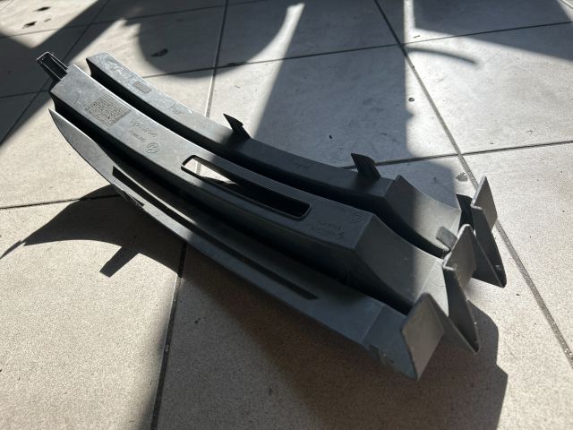 bontott VW CADDY Bal Ködlámpa Rács