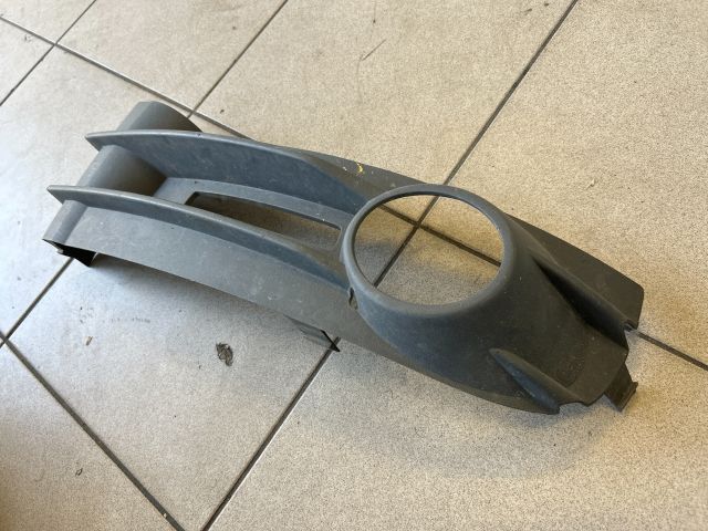 bontott VW CADDY Bal Ködlámpa Rács