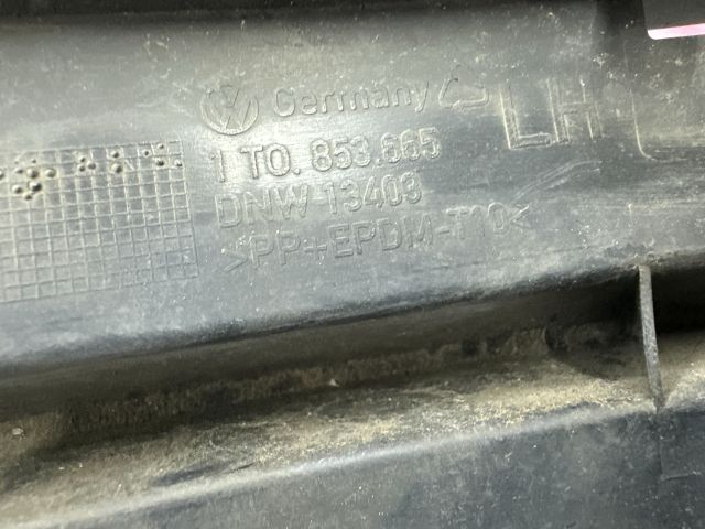 bontott VW CADDY Bal Ködlámpa Rács