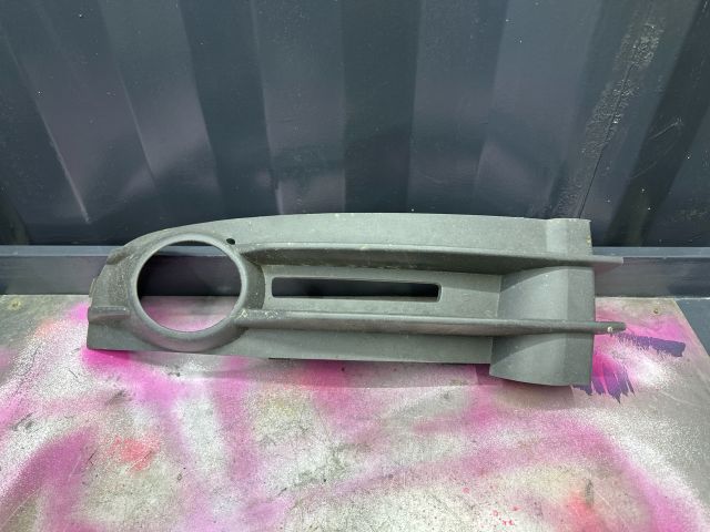 bontott VW CADDY Bal Ködlámpa Rács