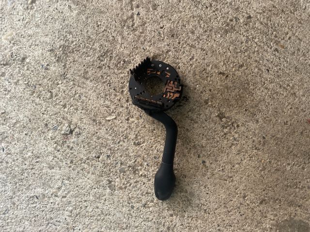 bontott VW CADDY Bal Kormánykapcsoló Irányjelző