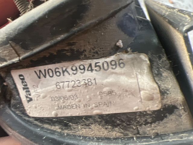 bontott VW CADDY Bal Külső Hátsó Lámpa