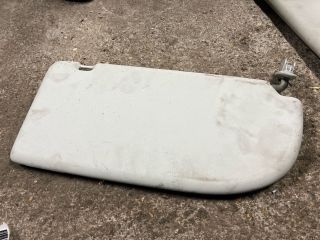 bontott VW CADDY Bal Napellenző