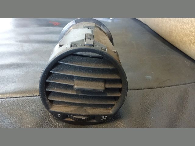 bontott VW CADDY Bal Szellőző