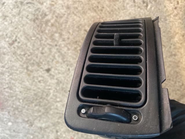 bontott VW CADDY Bal Szellőző