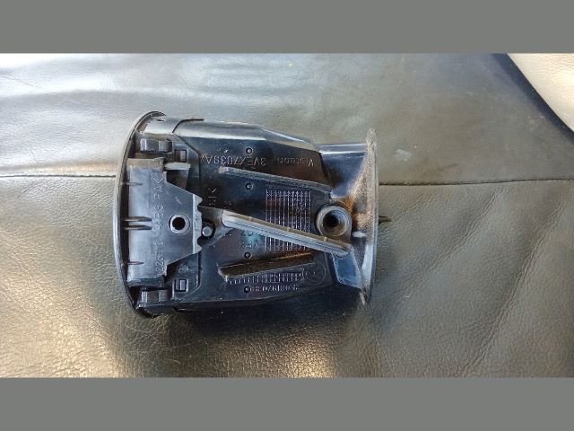 bontott VW CADDY Bal Szellőző