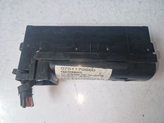 bontott VW CADDY Biztosítéktábla Doboz