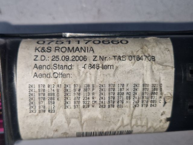 bontott VW CADDY Biztosítéktábla Doboz