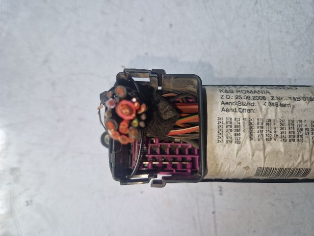 bontott VW CADDY Biztosítéktábla Doboz
