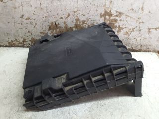 bontott VW CADDY Biztosítéktábla Fedél