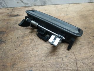 bontott VW CADDY Csomagtér Nyitó Kar / Gomb