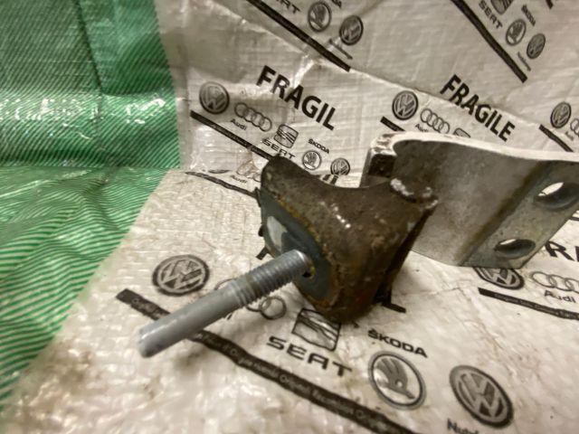 bontott VW CADDY Csomagtérajtó Bal Zsanér