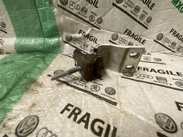 bontott VW CADDY Csomagtérajtó Bal Zsanér