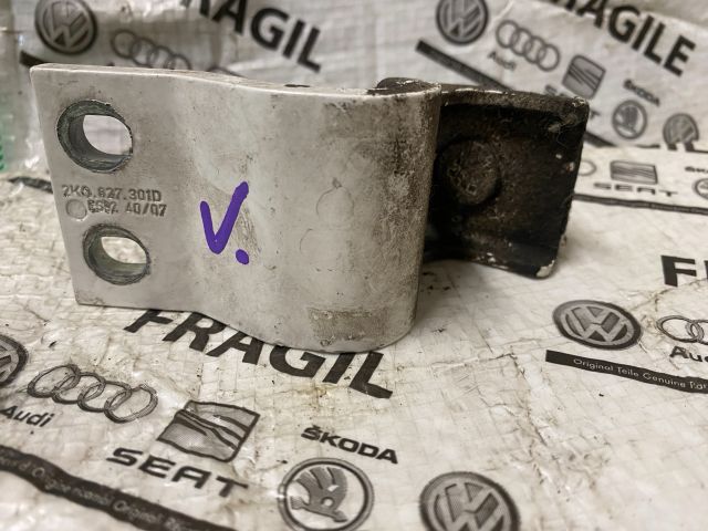 bontott VW CADDY Csomagtérajtó Jobb Zsanér