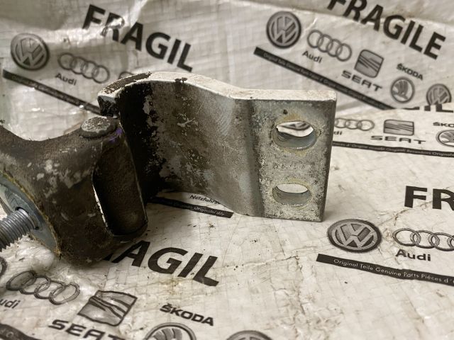 bontott VW CADDY Csomagtérajtó Jobb Zsanér