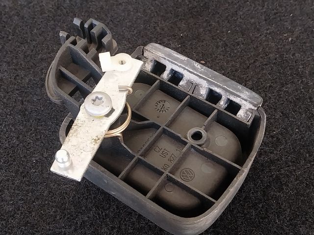 bontott VW CADDY Csomagtérajtó Kilincs