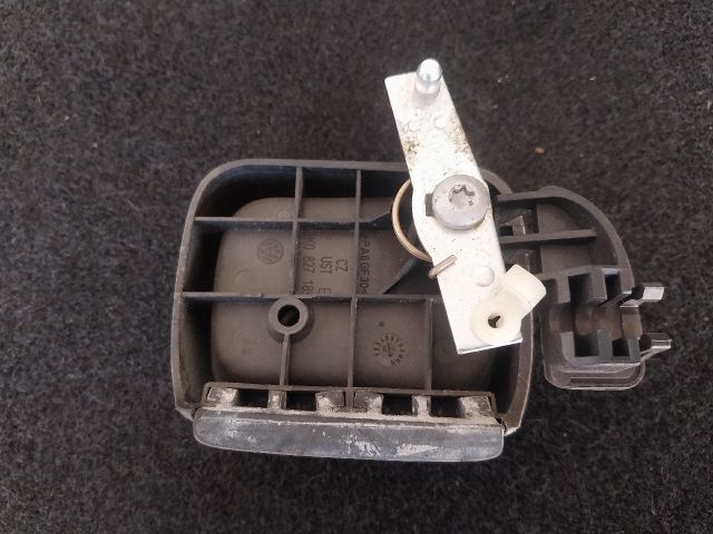 bontott VW CADDY Csomagtérajtó Kilincs