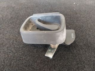 bontott VW CADDY Csomagtérajtó Kilincs