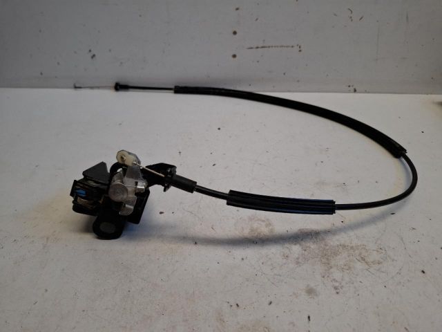 bontott VW CADDY Csomagtérajtó Zárszerkezet