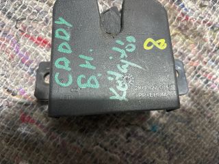 bontott VW CADDY Csomagtérajtó Zárszerkezet