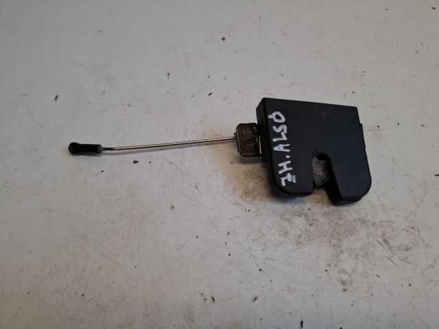 bontott VW CADDY Csomagtérajtó Zárszerkezet