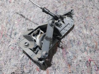 bontott VW CADDY Csomagtérajtó Zárszerkezet