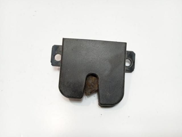 bontott VW CADDY Csomagtérajtó Zárszerkezet