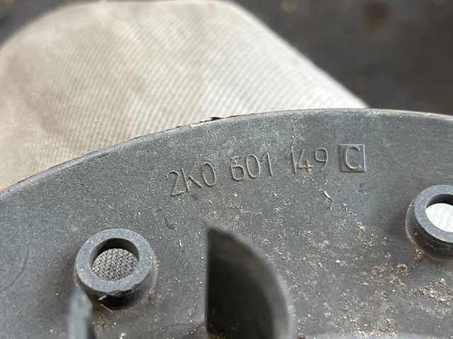 bontott VW CADDY Dísztárcsa Pár