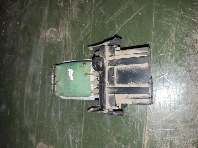 bontott VW CADDY Előtét Ellenállás Fűtőmotor