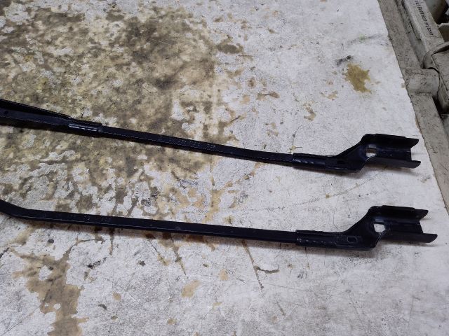 bontott VW CADDY Első Ablaktörlő Kar